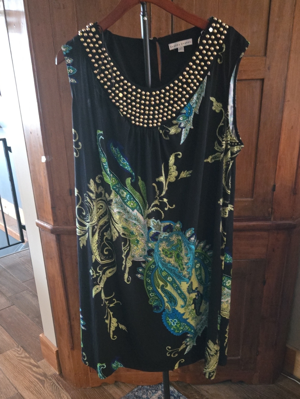 Sleeveless Embellished Black Paisley Dress